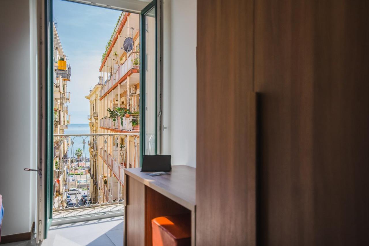Arco Dei Pinto Bed & Breakfast Salerno Exterior photo