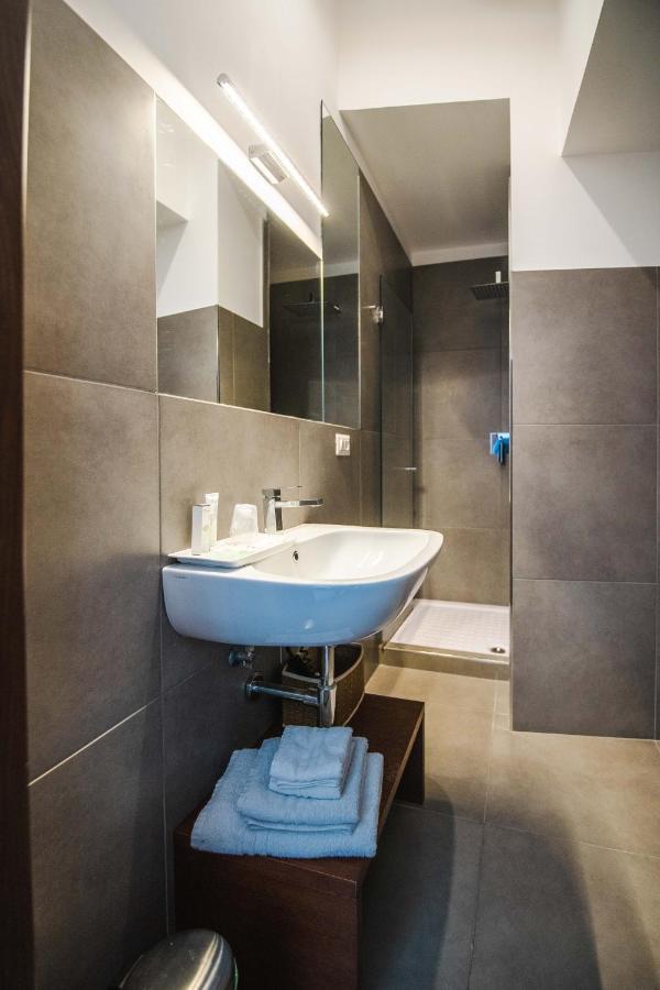 Arco Dei Pinto Bed & Breakfast Salerno Exterior photo