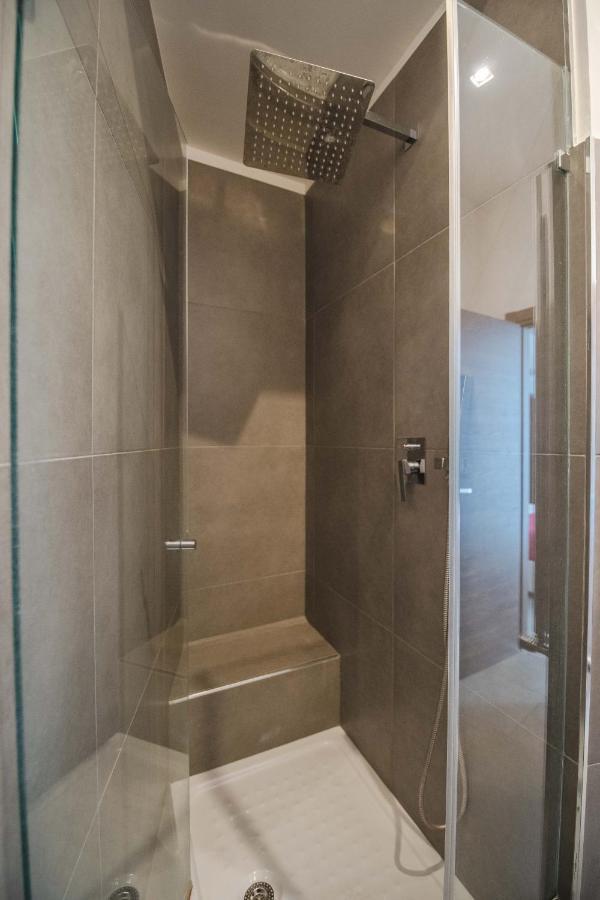 Arco Dei Pinto Bed & Breakfast Salerno Exterior photo